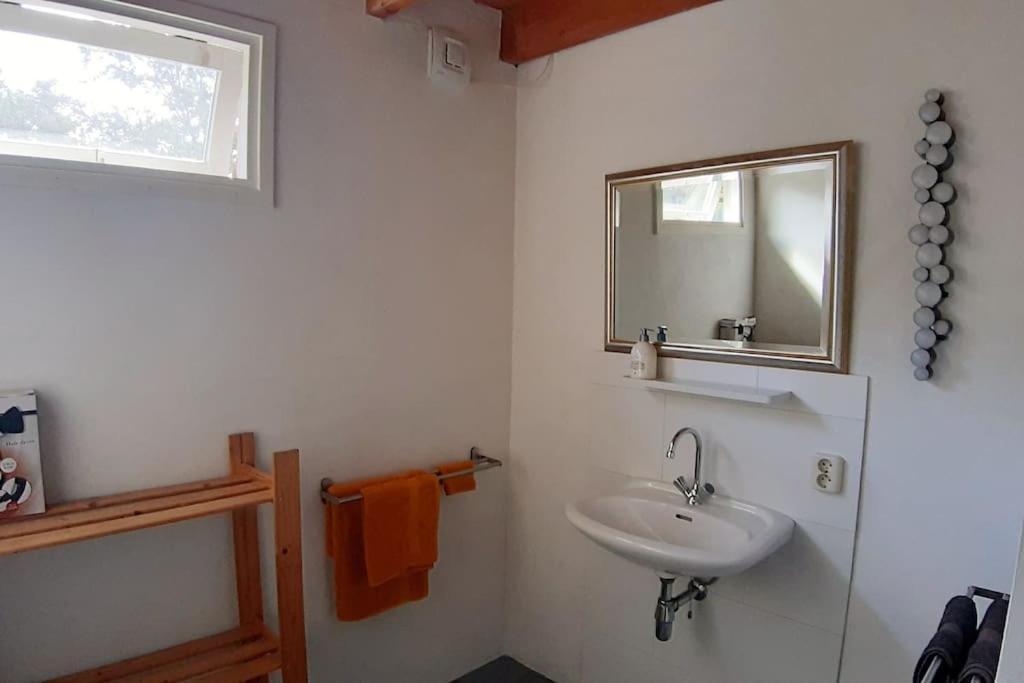 Farm Apartment, Self Checkin Anna Paulowna エクステリア 写真